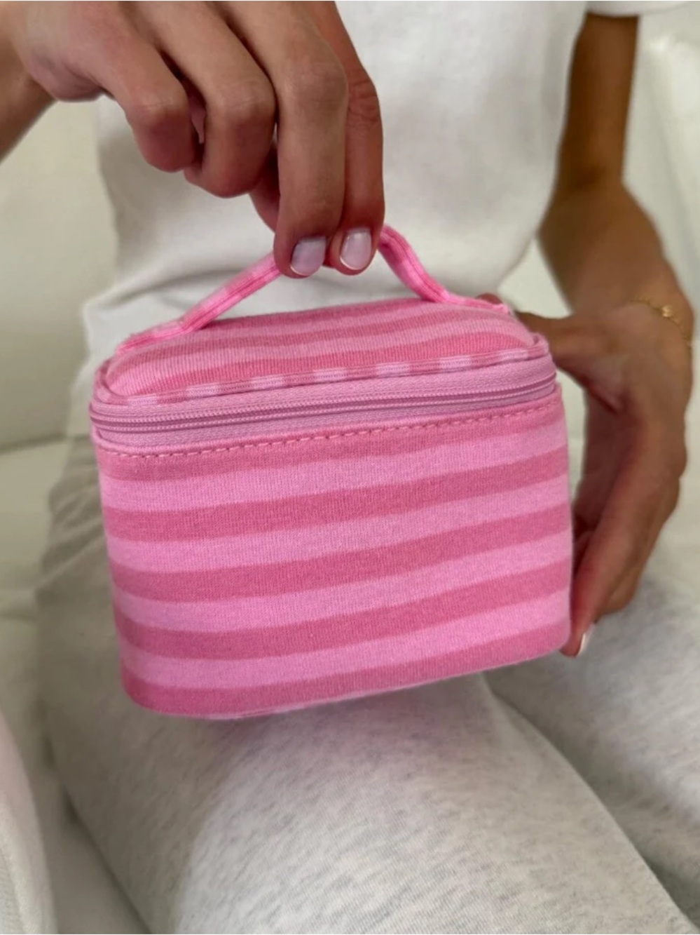 Brandy Melville Makeup Bag